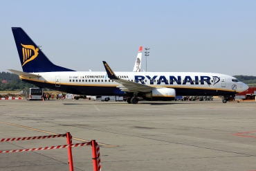 EI-DWF (cn 33619) Boeing 737-8AS