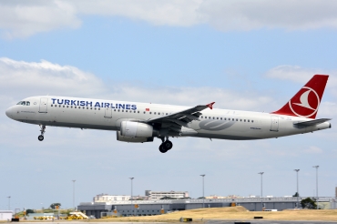 TC-JRM (4643) 2011 Airbus A321-231