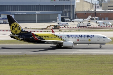 TC-JHU (42002) 2013 Boeing 737-8F2(WL)