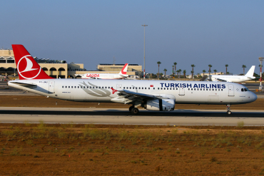 TC-JMJ (3688) 2008 Airbus A321-231