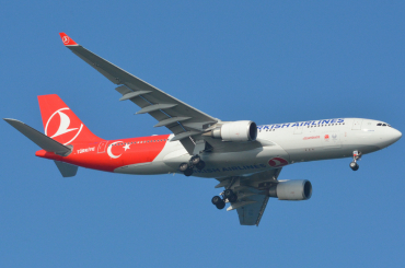 TC-JNB (704) 2005 Airbus A330-203