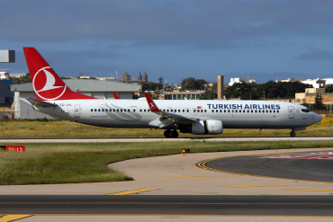 TC-JYL (42010) 2015 Boeing 737-9F2ER(WL)