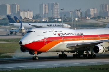 D2-TEA (23410) 1986 Boeing 747-312M