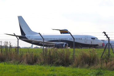 9H-OME (24274) 1991 Boeing 737-505