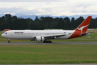 VH-OGS (28725) 1997 Boeing 767-338(ER)