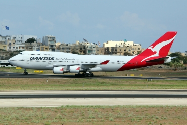 VH-OEE (32909) 2002 Boeing 747-438(ER)
