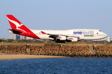 VH-OEF (32910) 2002 Boeing 747-438(ER)