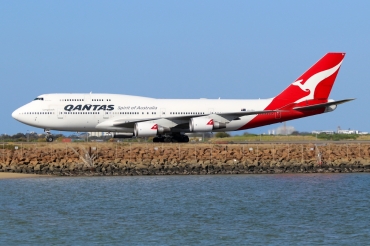 VH-OEH (32912) 2003 Boeing 747-438(ER)