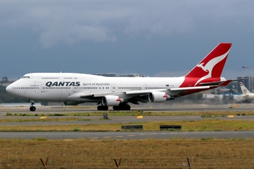 VH-OEI (32913) 2003 Boeing 747-438(ER)