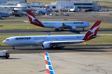 VH-QPA (553) 2003 Airbus A330-303
