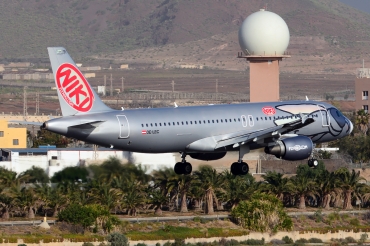 OE-LEC (4316) 2010 Airbus A320-214