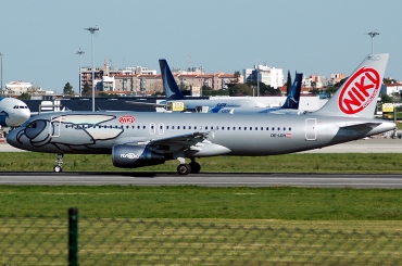 OE-LEH (4594) 2011 Airbus A320-214