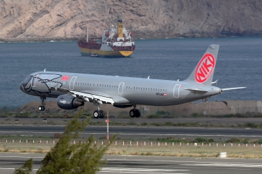 OE-LEW (4611) 2011 Airbus A321-211