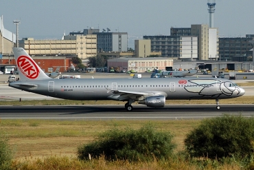 OE-LEW (4611) 2011 Airbus A321-211