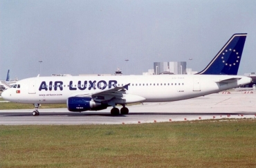 CS-TQA (cn 1439) Airbus A320-214