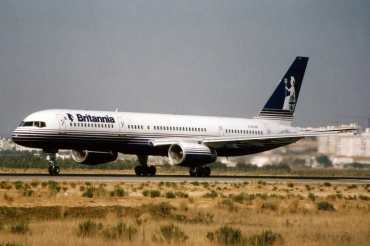 G-BYAF (26266) 1992 Boeing 757-204