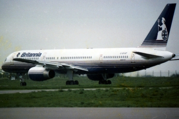 G-BYAF (26266) 1992 Boeing 757-204