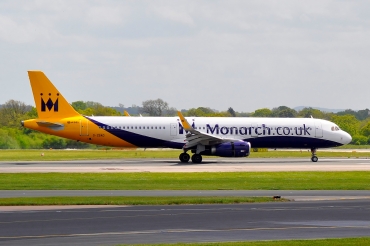 G-ZBAD (5582) 2013 Airbus A321-231 WL