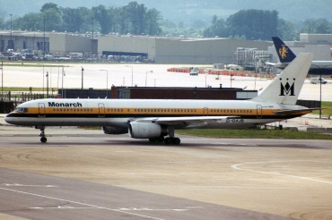 G-DAJB (23770) 1987 Boeing 757-2T7