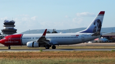 EI-FJE (39420) 2011 Boeing 737-8JP WL