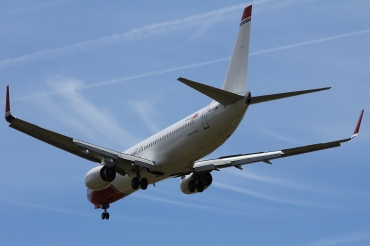 EI-FJK (42072) 2016 Boeing 737-8JP WL