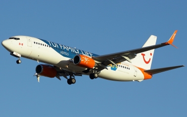 C-FTOH (cn 29647) Boeing 737-8HX(WL)