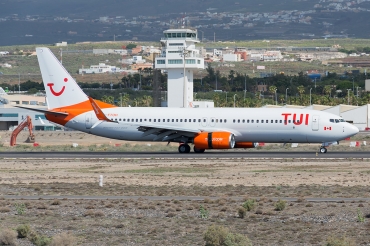 C-FTOH (cn 29647) Boeing 737-8HX(WL)