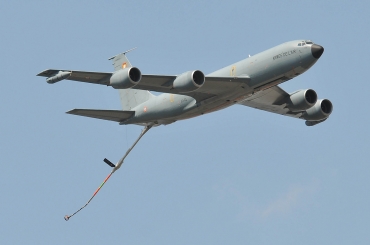 740 / 93-CL (18700) Boeing C-135FR Stratotanker