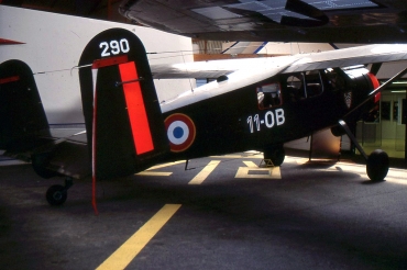08 / 11-OB, (cn 08), Max Holste MH-1521M Broussard