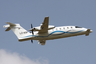 LZ-ASP (1032) 1998 Piaggio P-180 Avanti