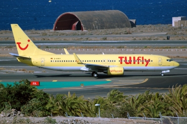 D-AHFV (30415) 2000 Boeing 737-8K5(WL)
