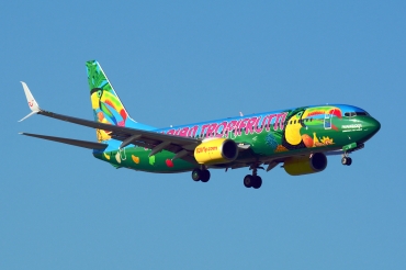 D-ATUJ, (cn 39923), Boeing 737-8K5