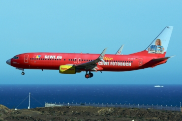 D-AHFZ (30883) 2001 Boeing 737-8K5(WL)