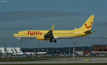 D-AHFV (30415) 2000 Boeing 737-8K5(WL)