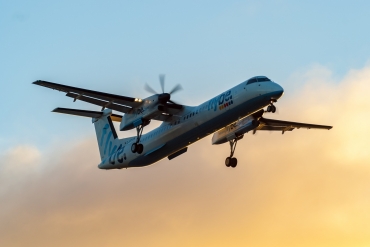G-ECOT (4251) 2009 Bombardier Dash 8-Q402