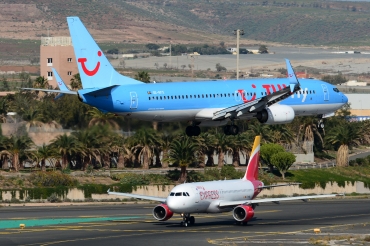 SE-RFX (37246) 2012 Boeing 737-8K5 WL