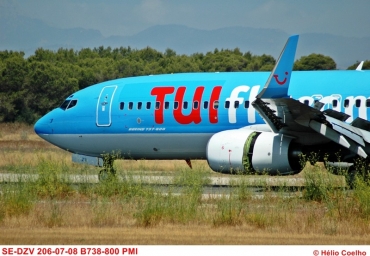 SE-DZV (32904) 2003 Boeing 737-804 WL