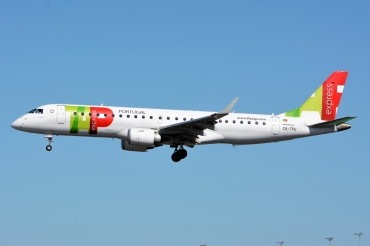 CS-TPU (cn 19000506) Embraer 190-100LR
