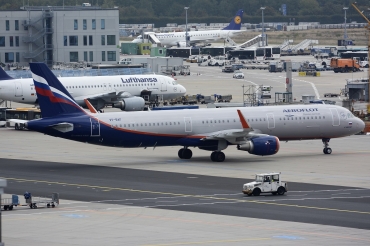 VP-BAF, (cn 7202), Airbus A321-211