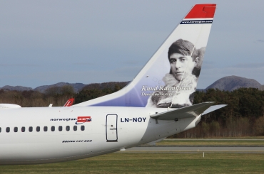 LN-NOY (39419) 2011 Boeing 737-8JP WL