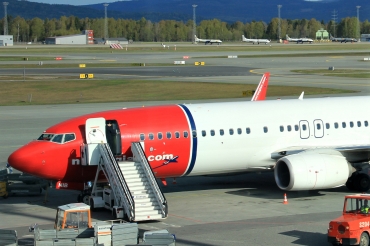 LN-NIB (36879) 2011 Boeing 737-86J WL