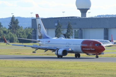 LN-NOP (32655) 2005 Boeing 737-86N(WL)