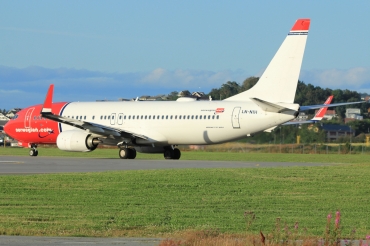 LN-NIH (43879) 2014 Boeing 737-8JP WL