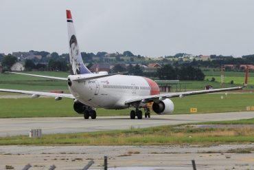 LN-NOM (28642) 2001 Boeing 737-86N WL