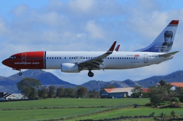 LN-NOW (37817) 2010 Boeing 737-8JP WL