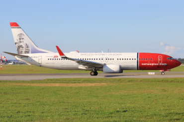 LN-DYU (39008) 2011 Boeing 737-8JP(WL)