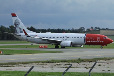 LN-NOC (30785) 2001 Boeing 737-81Q WL