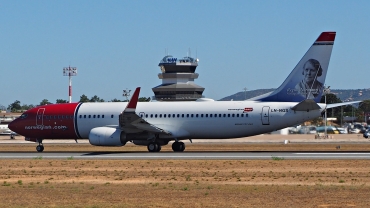 LN-NGS (39029) 2014 Boeing 737-8JP WL