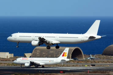 G-POWN (3830) 2009 Airbus A321-211