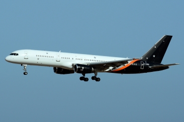 G-POWH (29308) 2000 Boeing 757-256